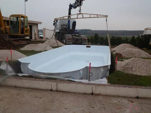 Construction piscine près de 	Epernon